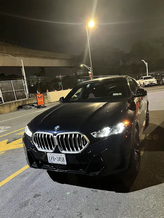 SIXT Rent a Car JFK Airport Picture 6