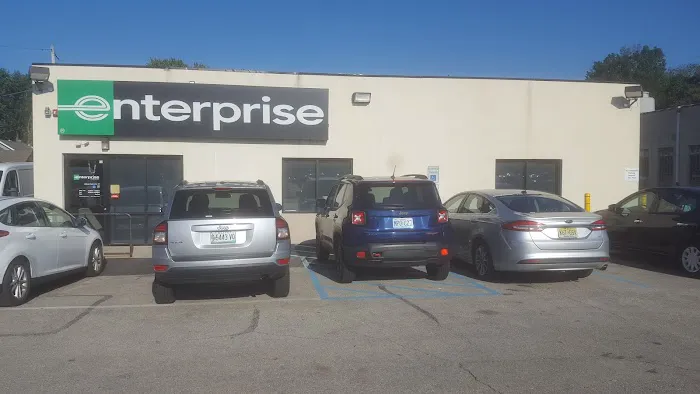 Enterprise Rent-A-Car Picture 4