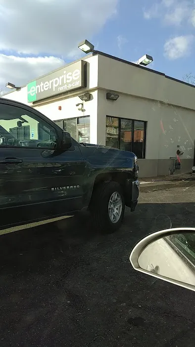 Enterprise Rent-A-Car Picture 3