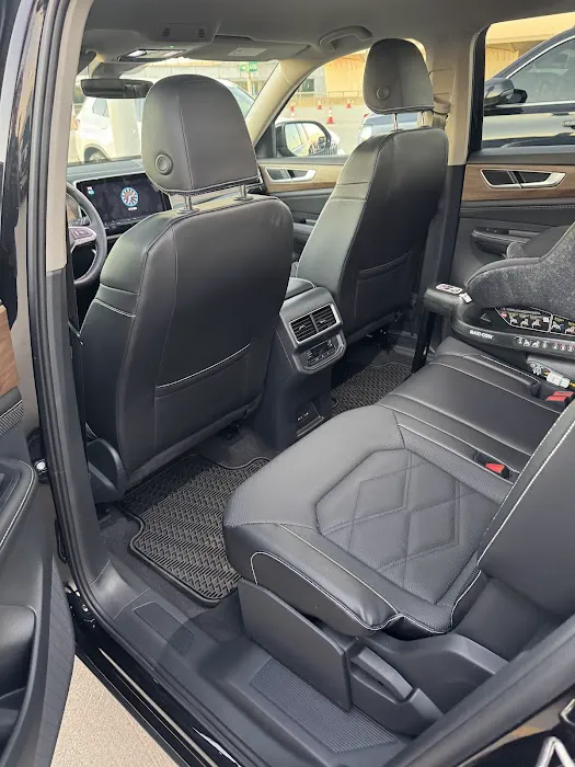 Car rent now Picture 5