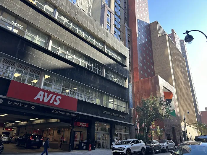Avis Car Rental Picture 6