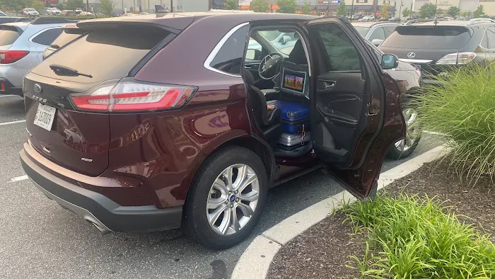 Avis Car Rental Picture 7