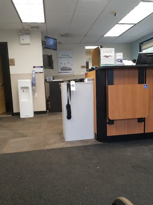 Enterprise Rent-A-Car Picture 4