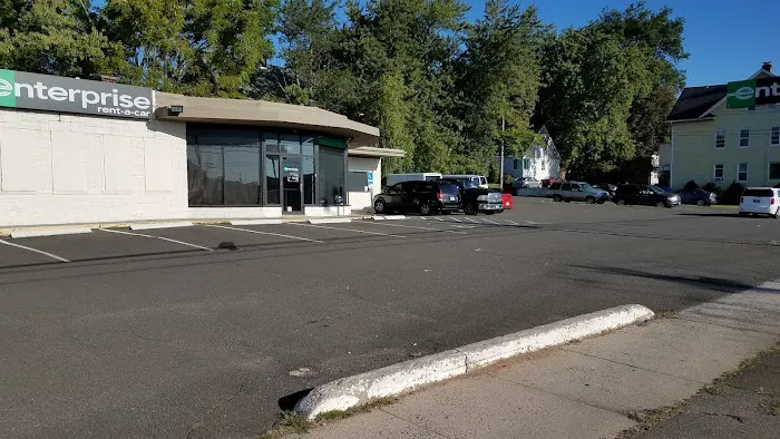 Enterprise Rent-A-Car Picture 3