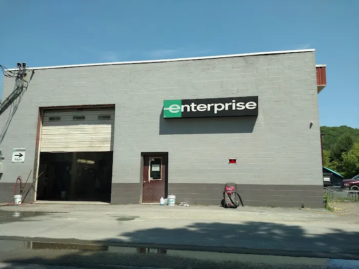 Enterprise Rent-A-Car Picture 7
