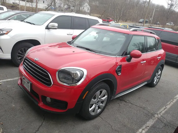 Enterprise Rent-A-Car Picture 4