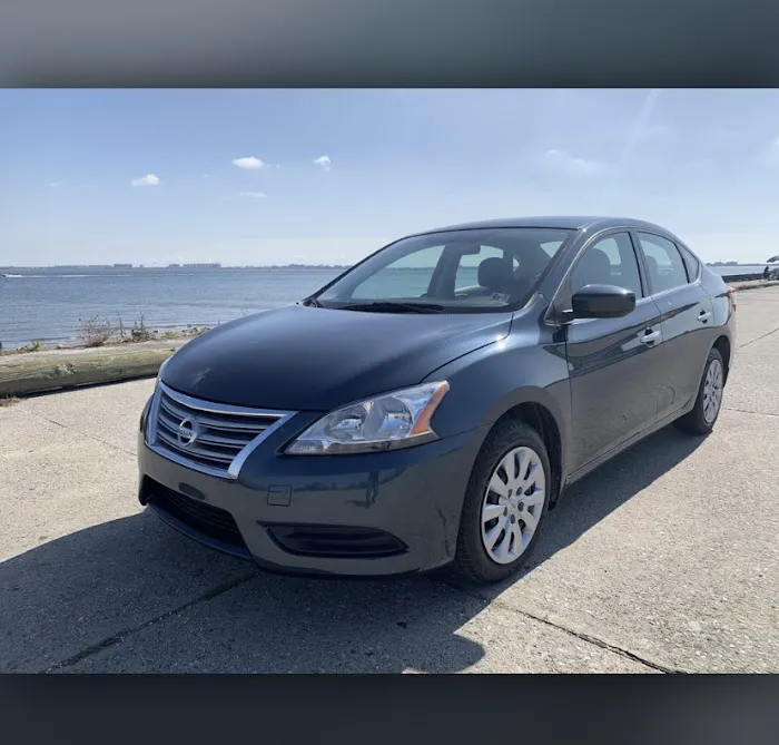 Deluxe Car Rental LLC Picture 4