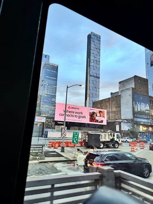 Black Car Rental NYC Picture 6