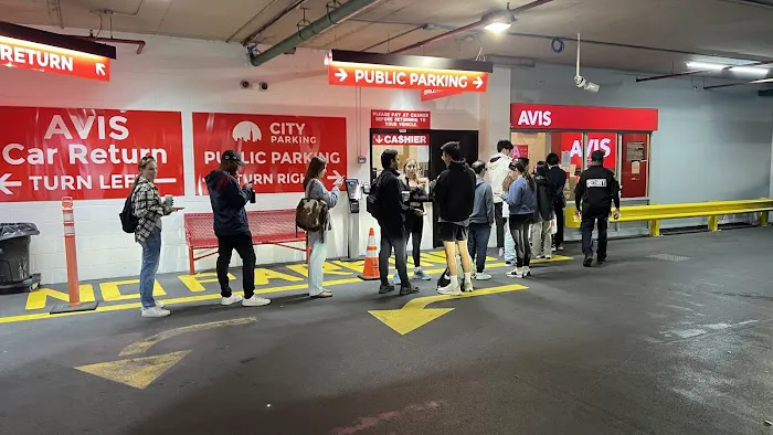 Avis Car Rental Picture 10