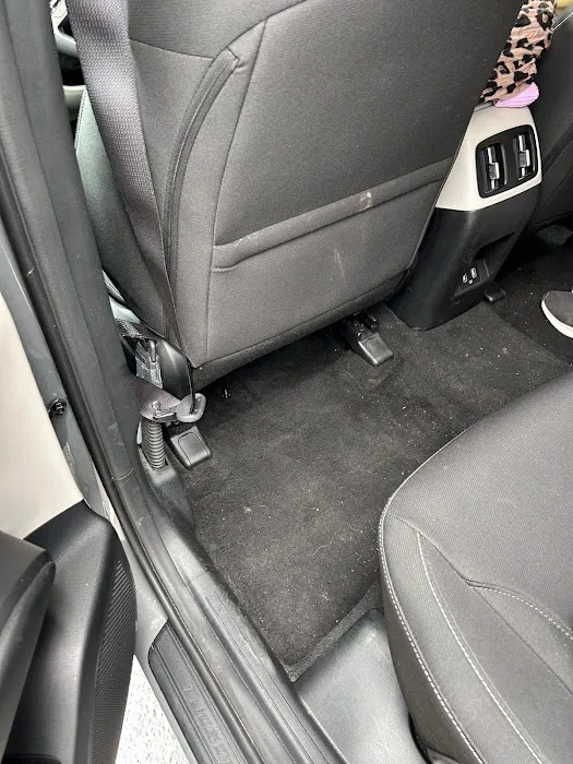 Avis Car Rental Picture 8