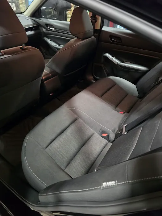 TLCRENTALCAR.COM Picture 3