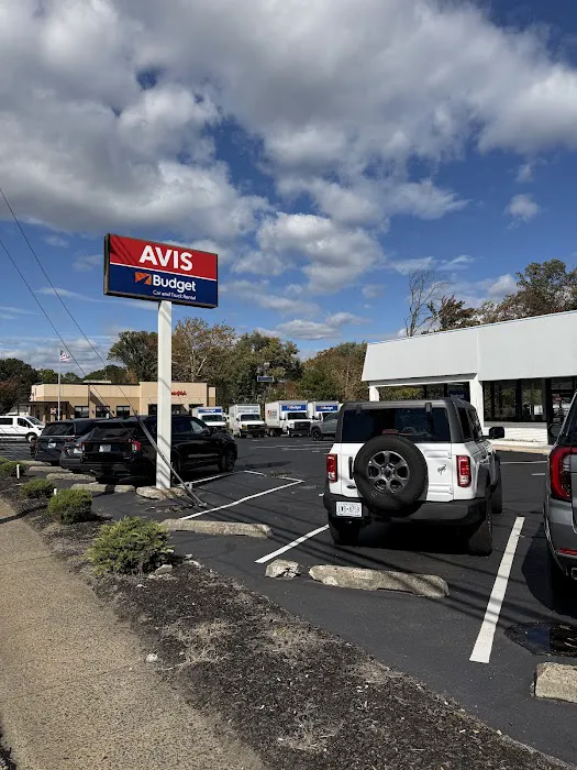 Avis Car Rental Picture 1