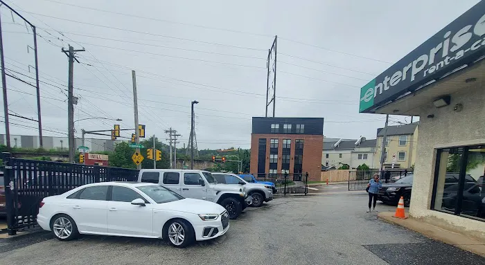 Enterprise Rent-A-Car Picture 1