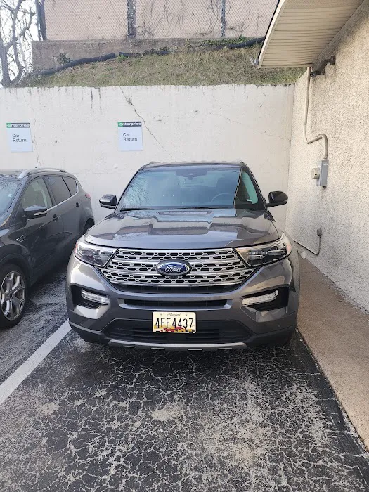 Enterprise Rent-A-Car Picture 2