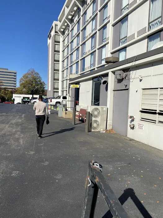 Hertz Car Rental - Philadelphia - Presidential Boulevard Picture 3