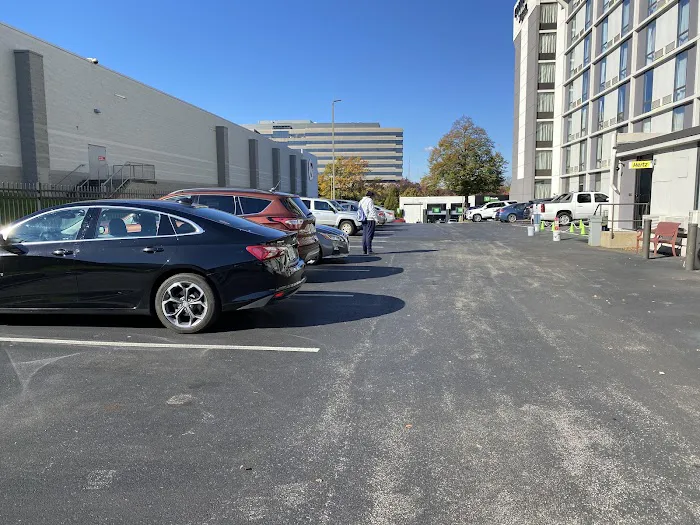 Hertz Car Rental - Philadelphia - Presidential Boulevard Picture 6