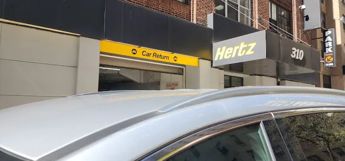 Hertz Car Rental - New York - East 48th Street Picture 1