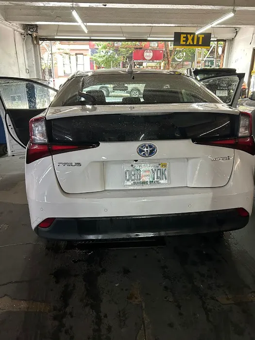Hertz Car Rental - New York - East 76th Street Picture 9