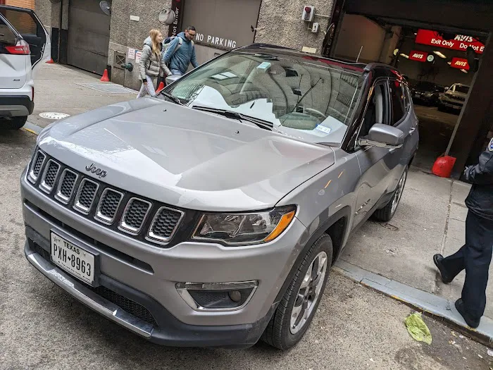Avis Car Rental Picture 7