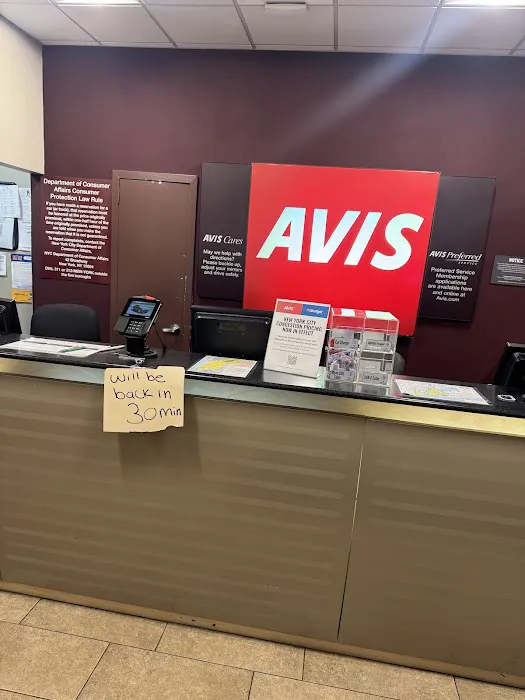 Avis Car Rental Picture 3