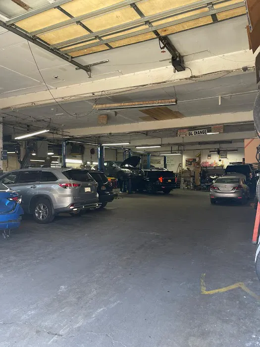 Tiesto TLC Car Rental Picture 2