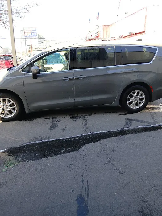 Enterprise Rent-A-Car Picture 10