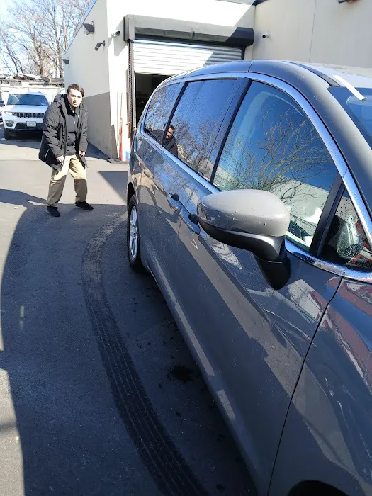 Enterprise Rent-A-Car Picture 7
