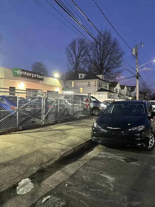 Enterprise Rent-A-Car Picture 7
