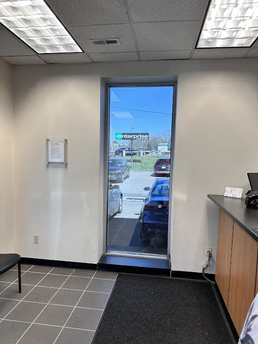Enterprise Rent-A-Car Picture 3