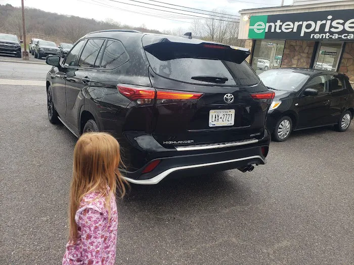 Enterprise Rent-A-Car Picture 10
