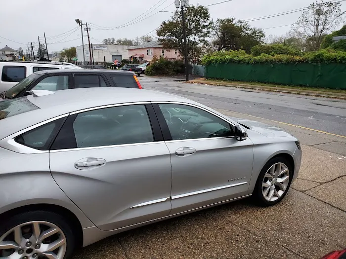 Hertz Car Rental - Inwood - Burnside Collision Hle Picture 2