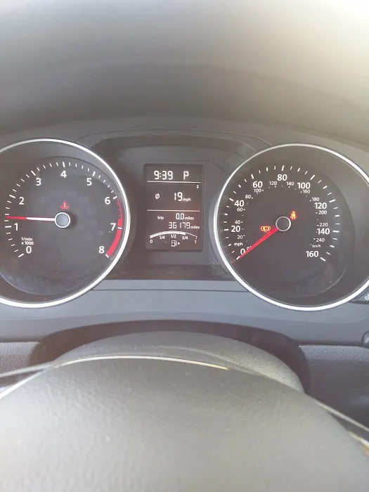 Avis Car Rental Picture 3
