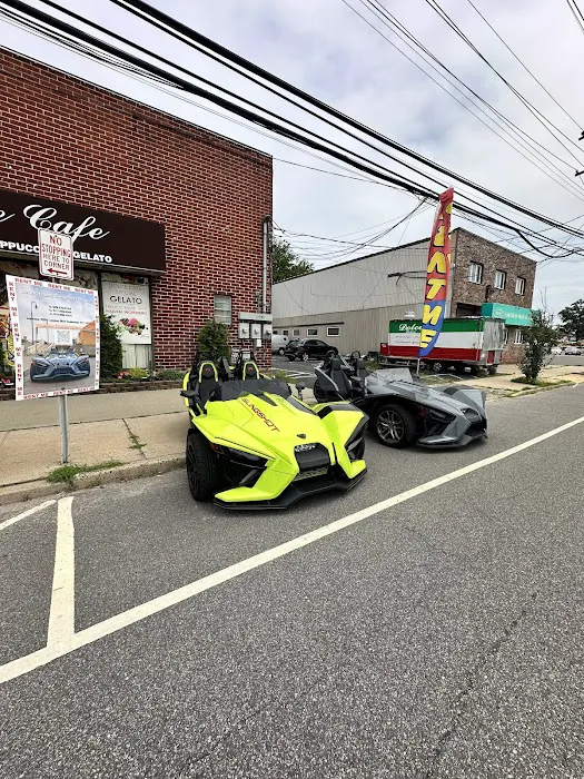 Strong Island Slingshot Rentals Picture 7