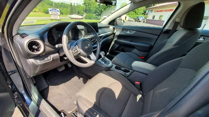 Tri-County Auto Rental Picture 10