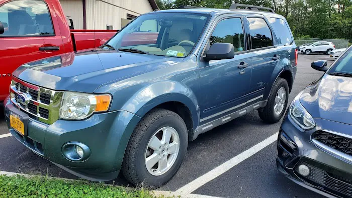 Tri-County Auto Rental Picture 2