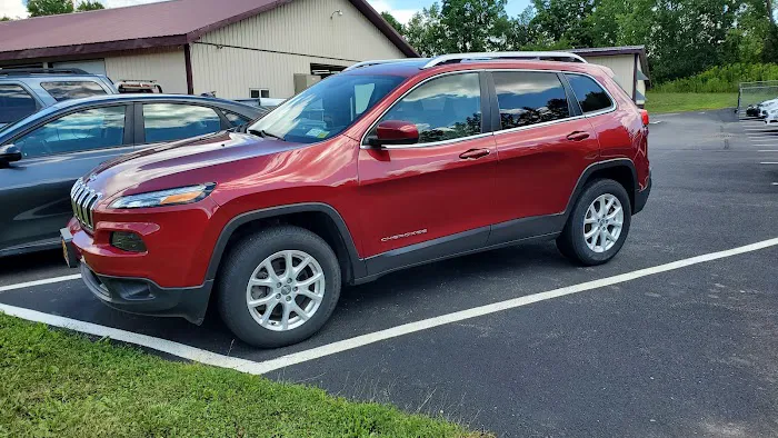 Tri-County Auto Rental Picture 4