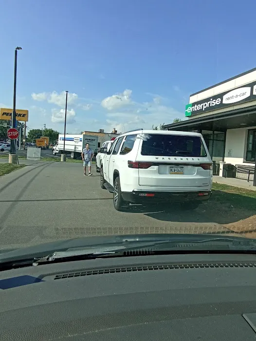 Enterprise Rent-A-Car Picture 4