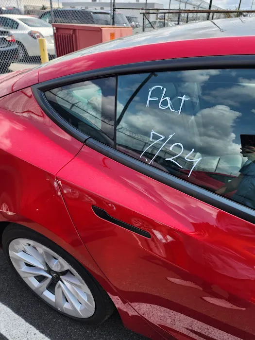 Uber- Hertz Car Rental Picture 2