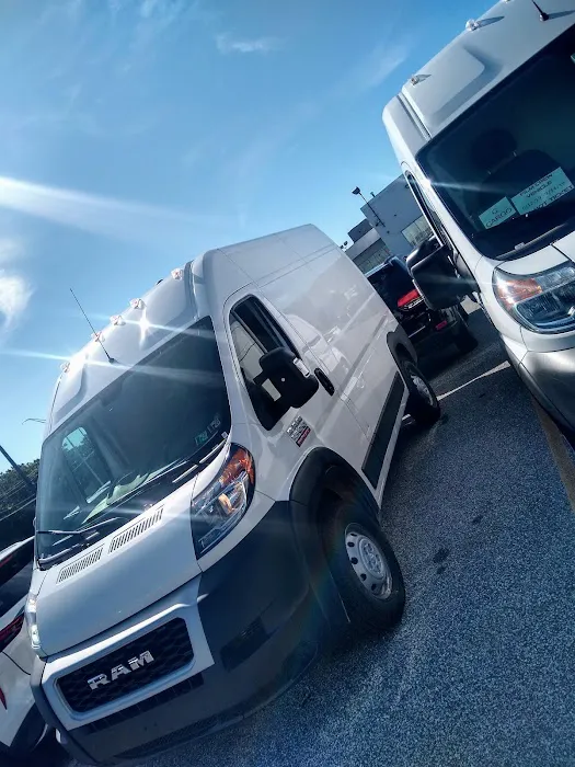 Hertz Car Rental - Philadelphia - Essington Avenue Hle Picture 1