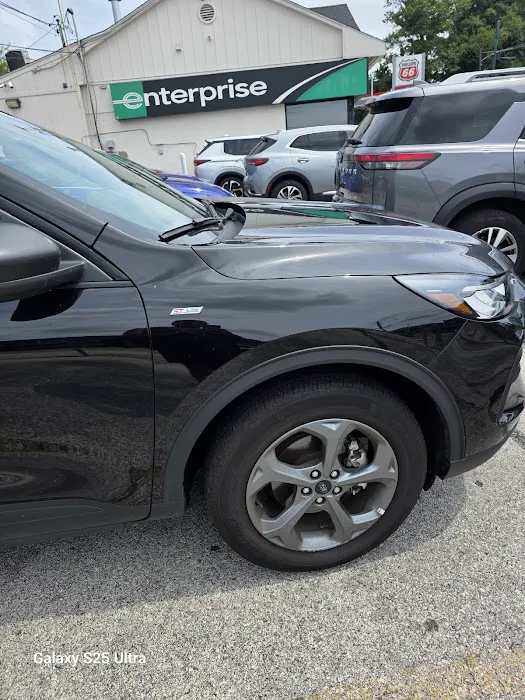 Enterprise Rent-A-Car Picture 7