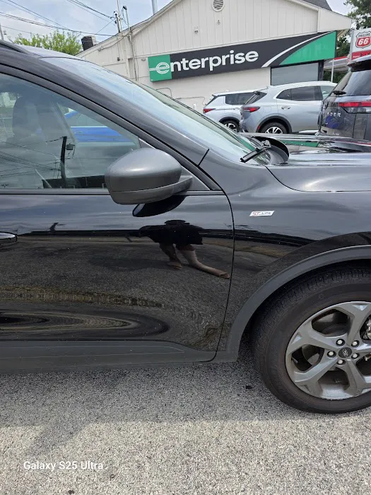 Enterprise Rent-A-Car Picture 2