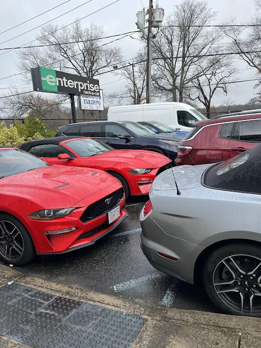 Enterprise Rent-A-Car Picture 2