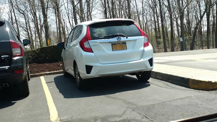 Enterprise Rent-A-Car Picture 8