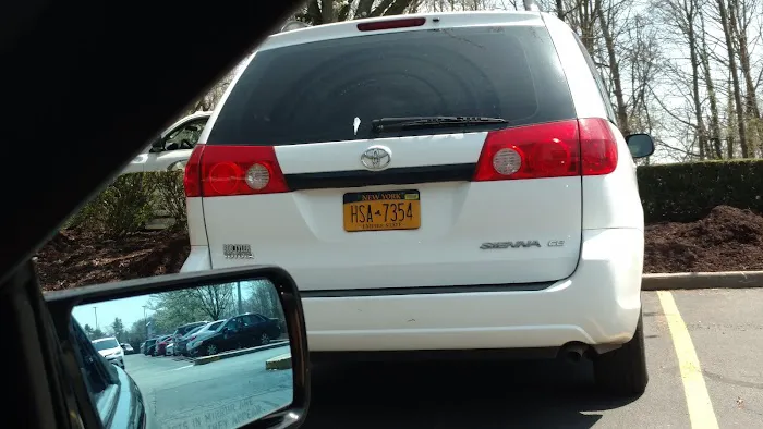 Enterprise Rent-A-Car Picture 6