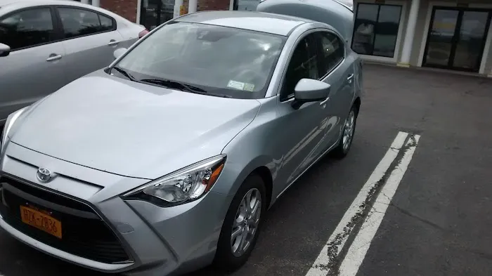 Hertz Car Rental - Vestal - Vestal Parkway E Picture 1