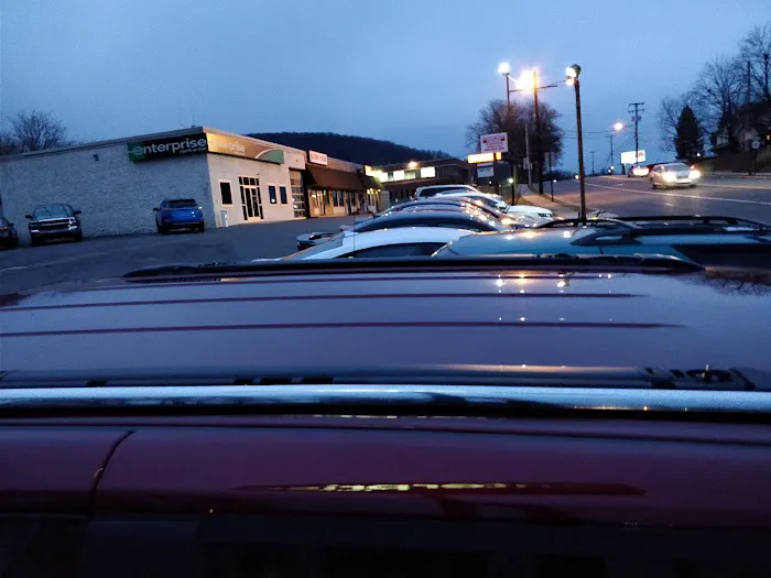 Enterprise Rent-A-Car Picture 9