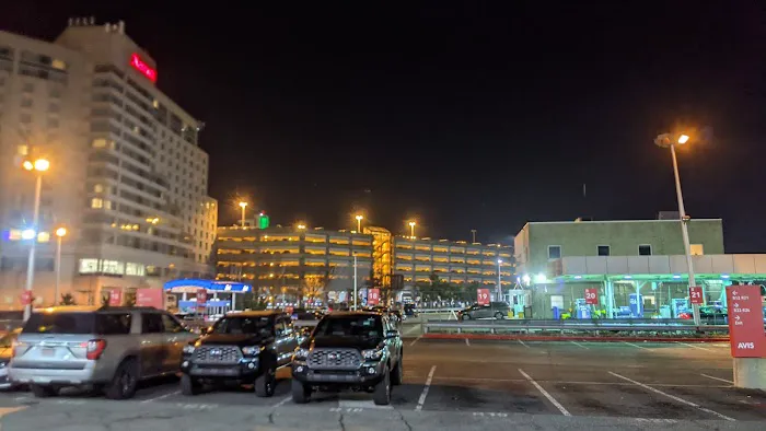 Avis Car Rental Picture 3
