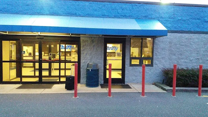 Thrifty Car Rental - Philadelphia International Airport Picture 7