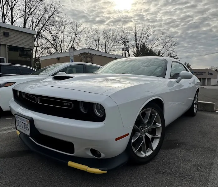 Avis Car Rental Picture 8