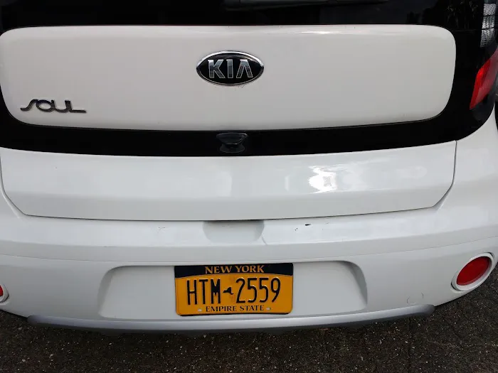 Avis Car Rental Picture 3